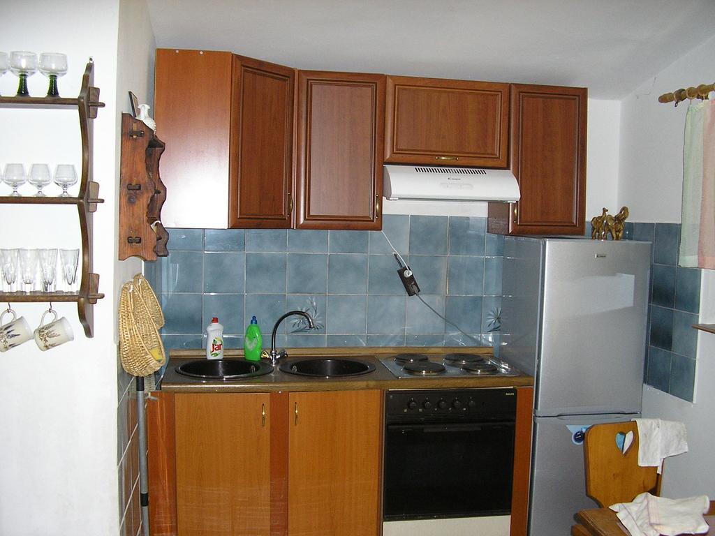 Apartment Bilic Klenovica Quarto foto
